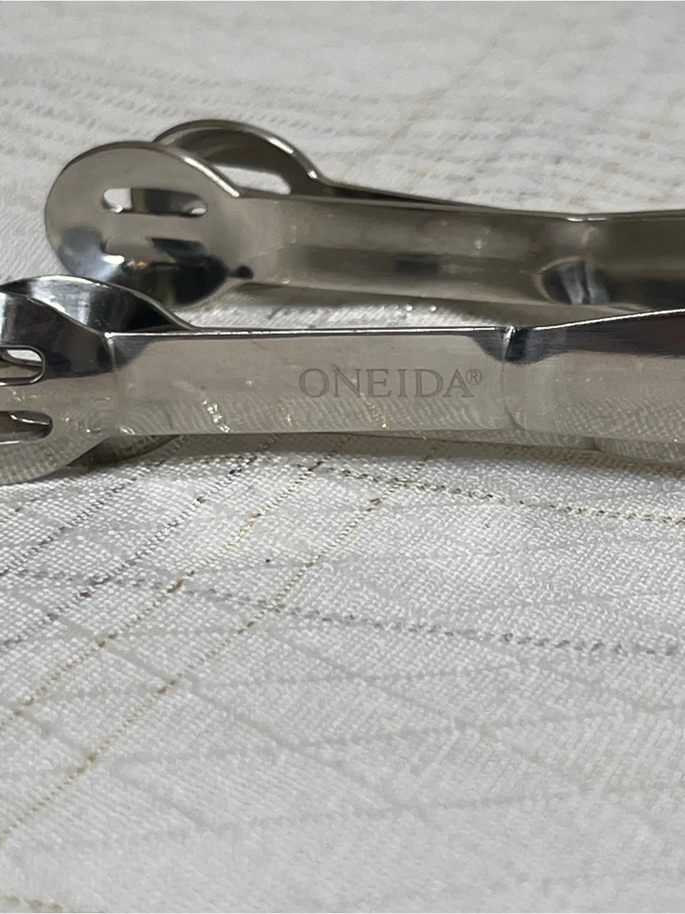Oneida Stainless Steel  Serving Slotted Tongs 8”  Condaments/Ice (Pair of 2)